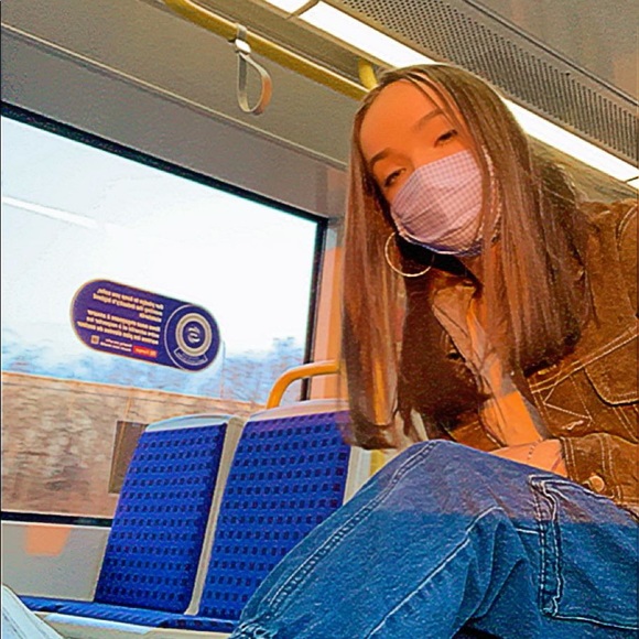 Meet your Posher, Hannah-rebecca - Picture 1 of 1